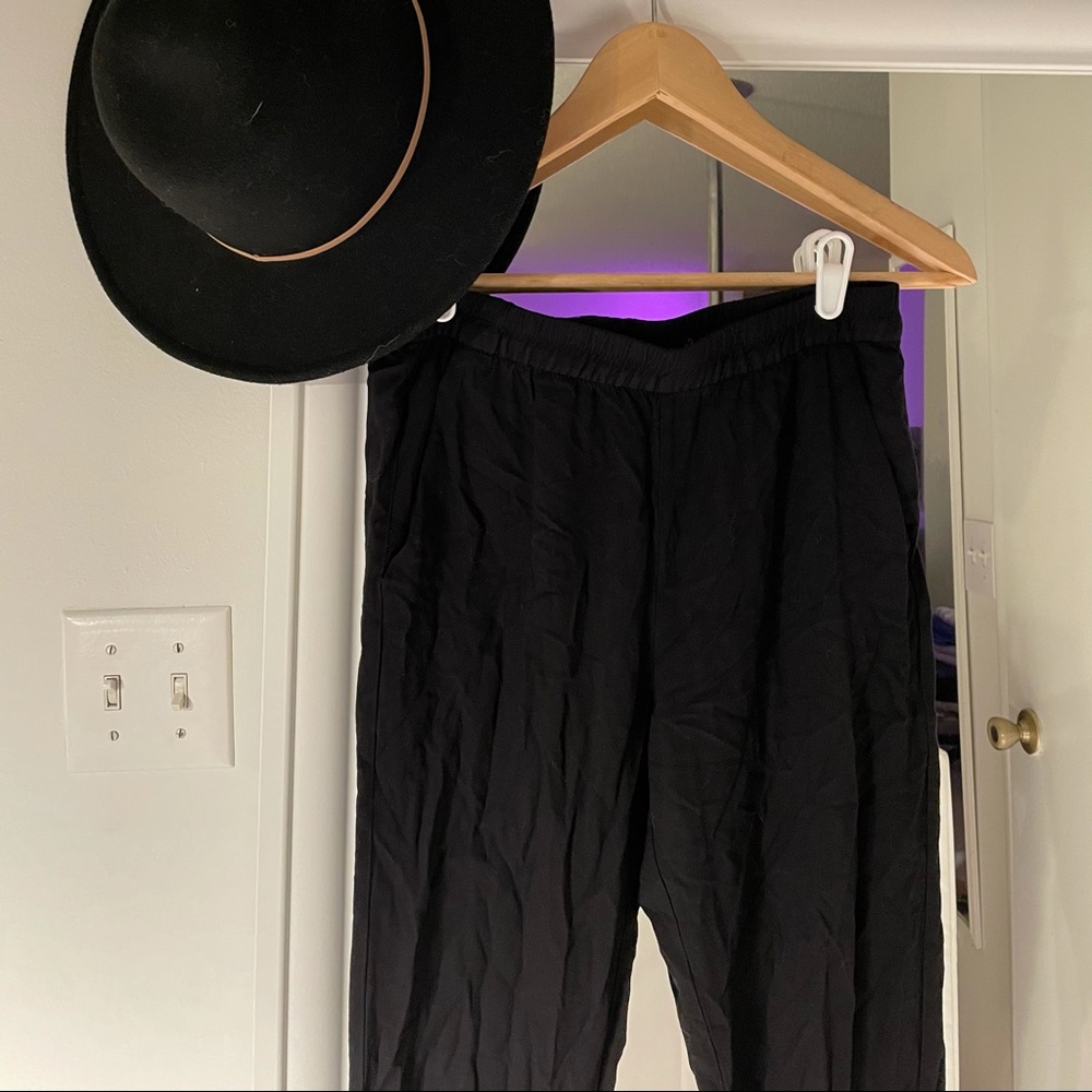 SOLD H&M skinny cut dress slacks